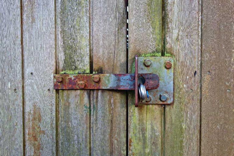 Selecting a Safe and Secure Garage Door Lock