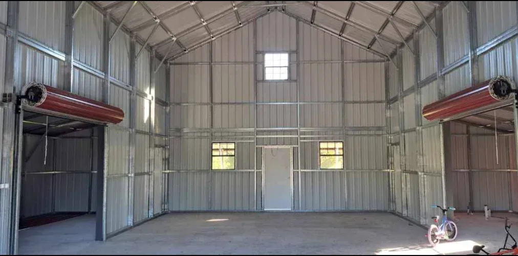 24×40×16 Raised Center Barn with Enclosed Lean-Tos Installed in Scott City, Missouri